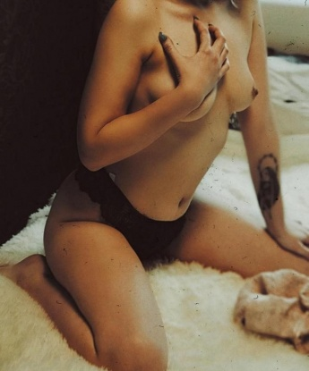 Анкета проститутки Алена - Фото 1, Мядель, 20 лет, №10143